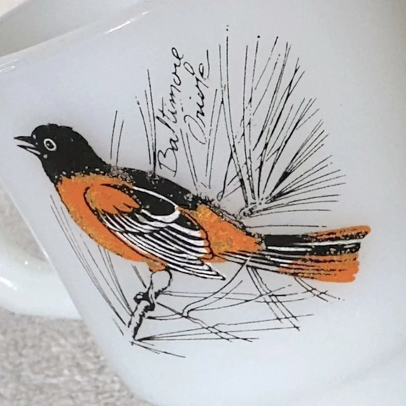 Vintage Anchor Hocking Fire King Milk Glass Baltimore Oriole Stacking Mug - Picture 6 of 14